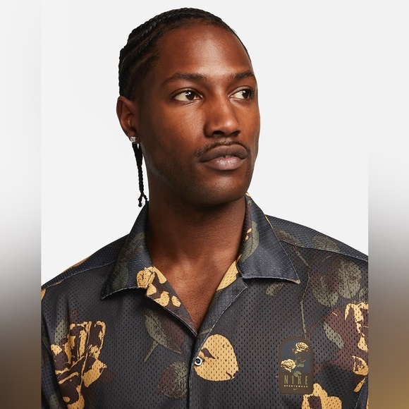 1 Nike button down mesh floral top - Picture 4 of 6